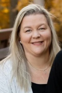 Kristin Ylonen, Administrative Assistant